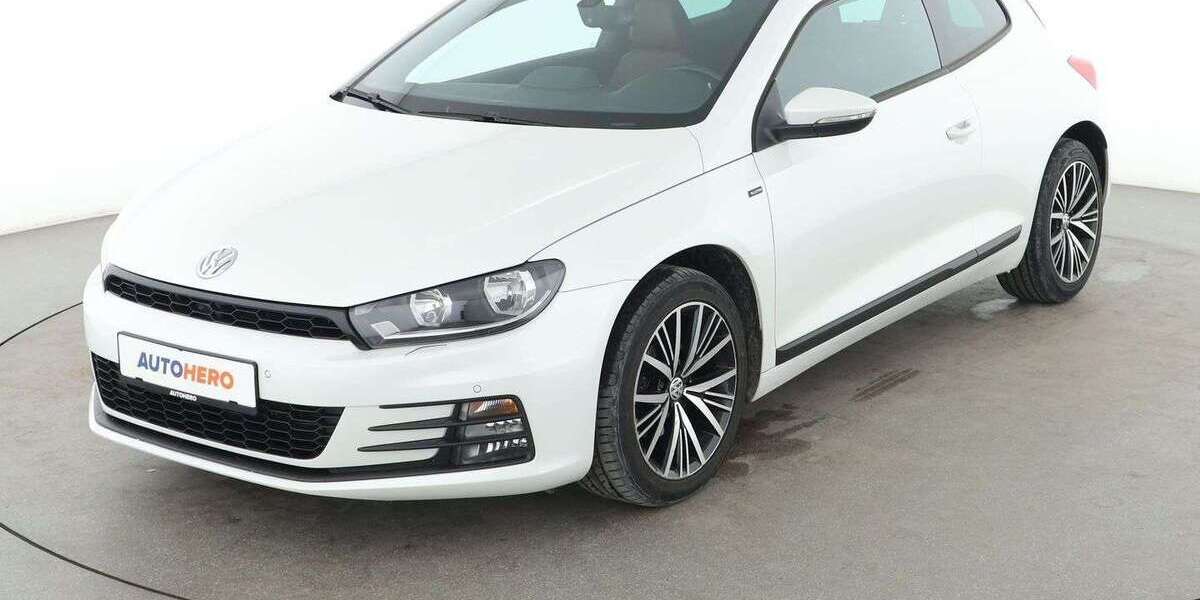 VW Scirocco 95.839 km 15.430 &euro; Köln 50739