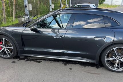 Porsche Taycan 96.000 km 58.900 &euro; Mömbris 63776