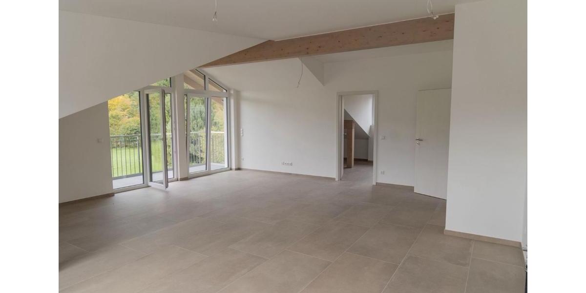 Dachgeschoßwohnung Bad Reichenhall - 2 Zimmer, 73 m&sup2;, 1.500&euro; | Angebot:26378744