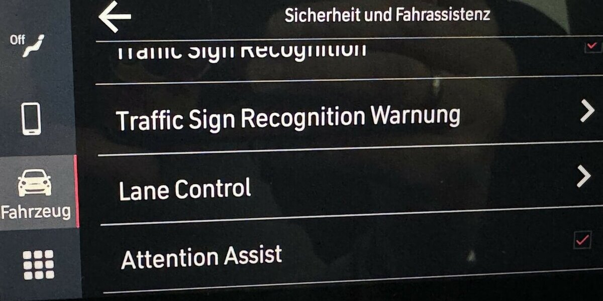 Fiat 500e Action Carplay Android Automatik 1.Hand 11.600 km 12.600 &euro; Lich 35423