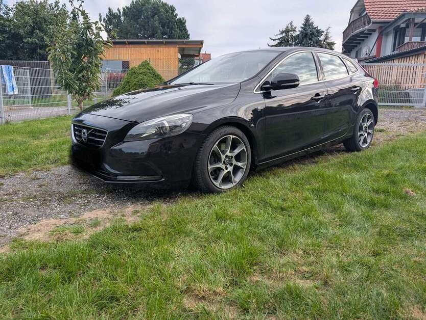 Volvo V40 116.000 km 11.500 € Breitenworbis 37339