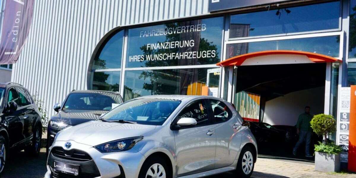 Toyota Yaris 110.000 km 14.200 &euro; Gundelfingen 79194