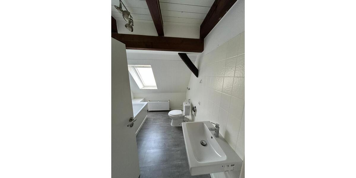 Maisonettenwohnung Algermissen - 6 Zimmer, 160 m&sup2;, 1.200&euro; | Angebot:24841248