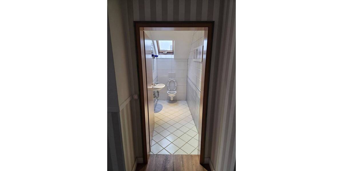 Zimmer Künzell - 4 Zimmer, 160 m&sup2;, 1.250&euro; | Angebot:26376579