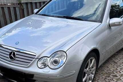 Mercedes 220