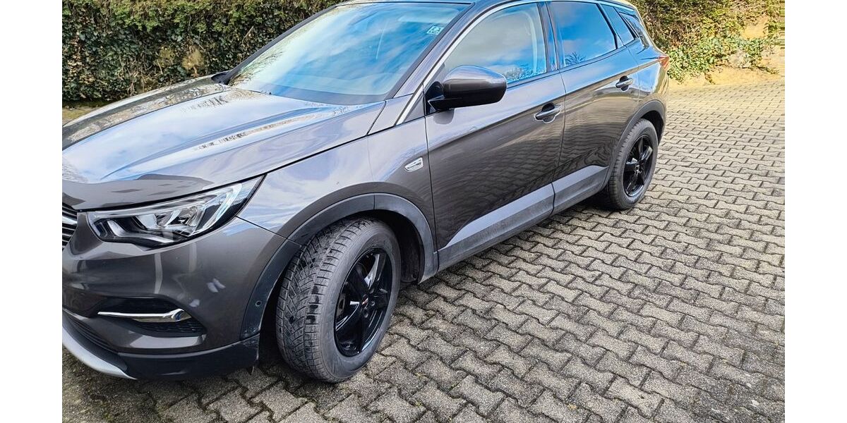 Opel Grandland (X) 86.300 km 15.990 &euro; Beimerstetten 89179