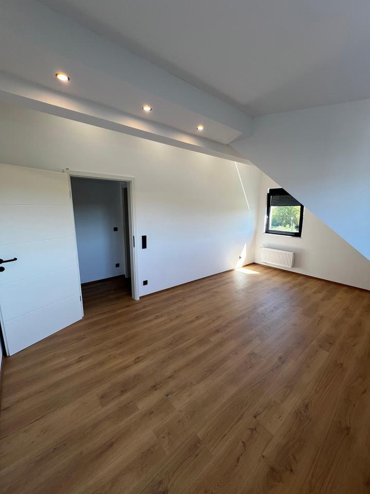 Haus - Neubau - Neubaugebiet In der Bitz