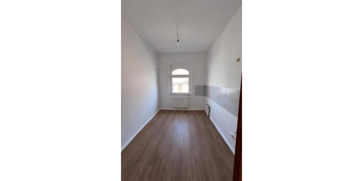 Erdgeschoßwohnung Querfurt - 3 Zimmer, 109 m&sup2;, 505&euro; | Angebot:26123970
