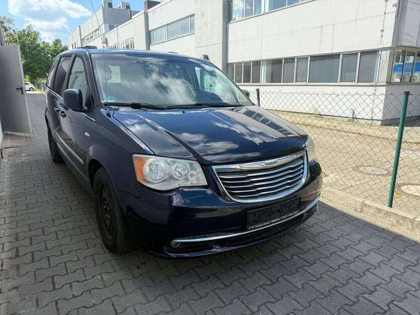 Chrysler Grand Voyager 260.100 km 11.990 € Berlin 12277