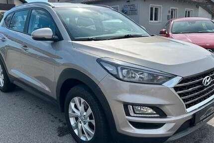 Hyundai TUCSON 71.000 km 15.990 &euro; Roding 93426