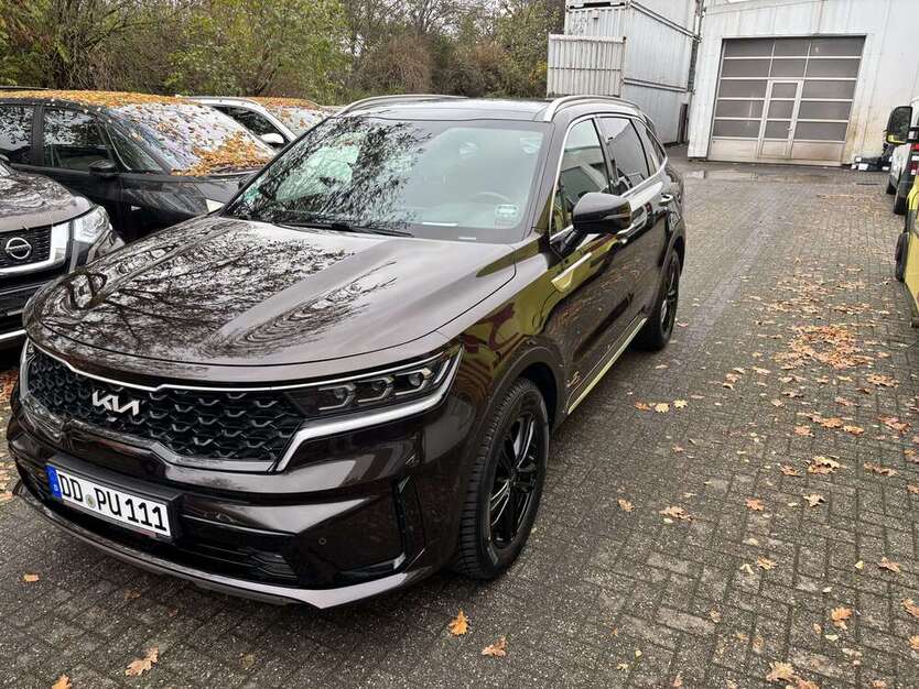 Kia Sorento 105.000 km 30.900 € Dresden 01189