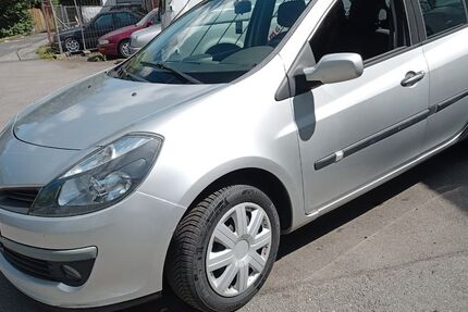 Renault Clio 165.841 km 1.890 &euro; Siegen 57078