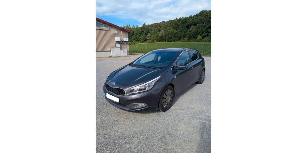 Kia ceed / Ceed 153.000 km 5.000 &euro; Neufahrn 84088