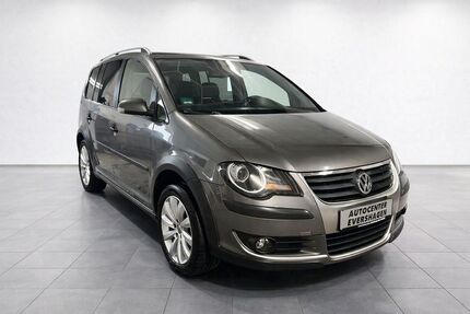 VW Touran 181.000 km 5.470 &euro; Rostock 18106