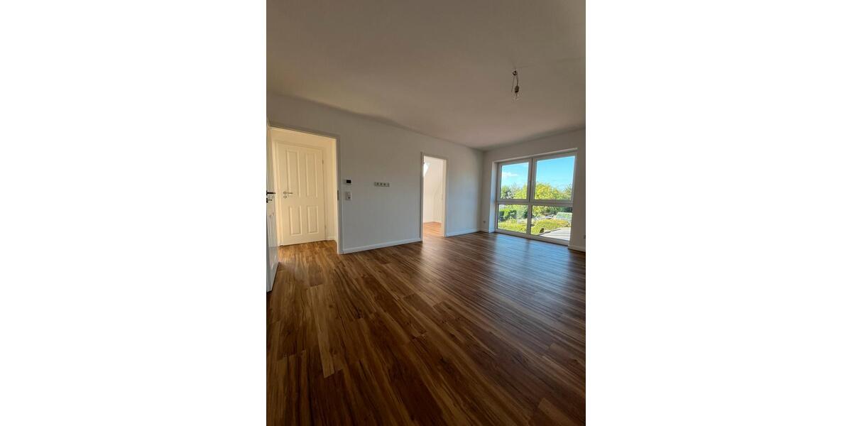 Helle 2 Zimmer Wohnung zur Vermietung 4 zimmer