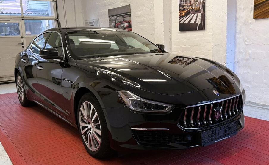 Maserati Ghibli 91.300 km 42.900 € Bremen 28207