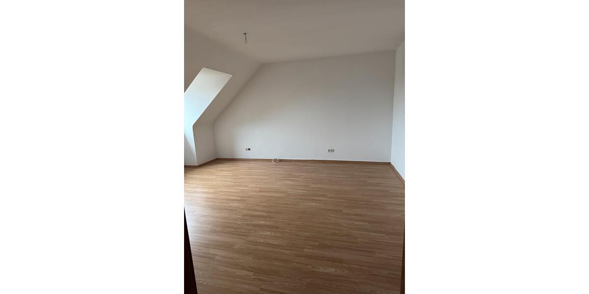 2 Zimmer Wohnung Heilsbronn Keller Balkon Bahnhof nähe 2 zimmer