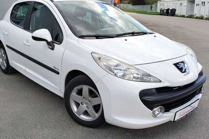 Peugeot 207 172.000 km 2.750 &euro; Spaichingen 78549