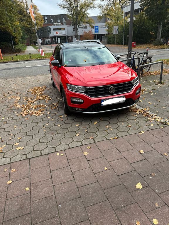 VW T-Roc 98.000 km 14.900 € Hamburg 22081