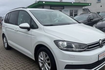 VW Touran 136.000 km 16.900 &euro; Rheinbach 53359