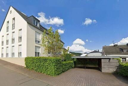 Toll geschnittene, helle Wohnung mit Südbalkon 4 zimmer