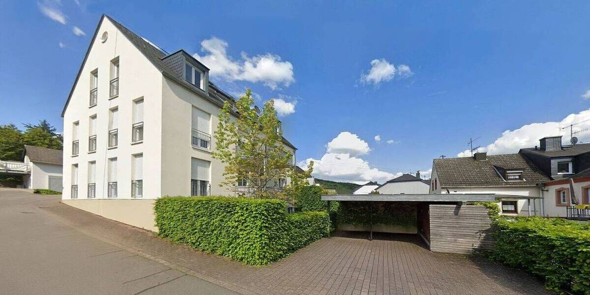 Toll geschnittene, helle Wohnung mit Südbalkon 4 zimmer