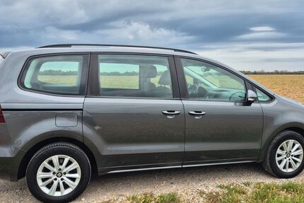 Seat Alhambra 160.000 km 13.100 &euro; Unterhaching 82008