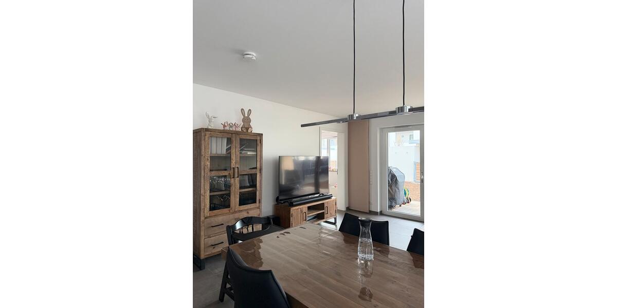 Erdgeschoßwohnung Grafenrheinfeld - 3 Zimmer, 90 m&sup2;, 520.000&euro; | Angebot:26038378