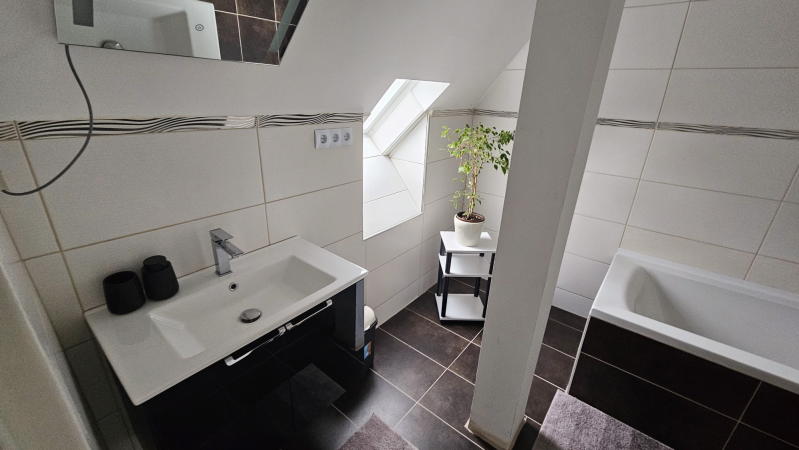 ObjNr:19492 - Gemütliches Wohnen im 4-Zi. REH in Weinheim 4 zimmer