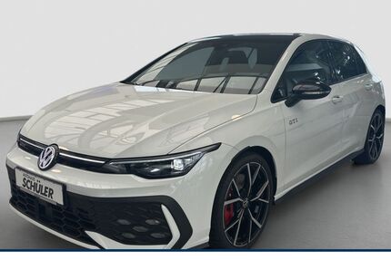 VW Golf 11.359 km 37.895 &euro; Falkenstein 08223