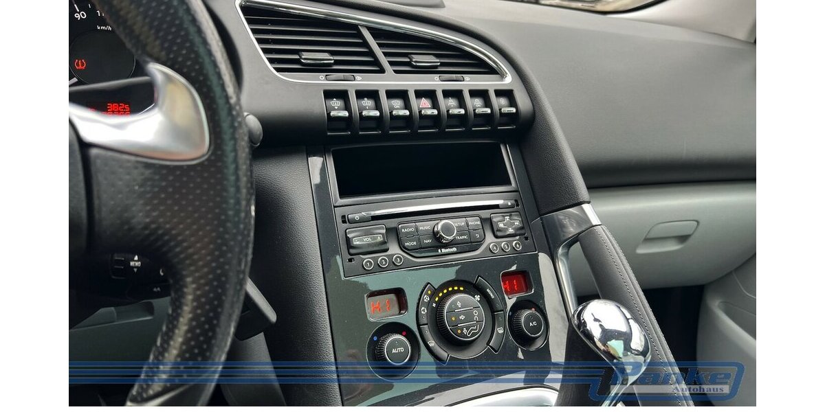 Peugeot 3008 Allure*Leder*HUD*Pano*BVi-Xenon*R-Cam* 139.265 km 10.980 &euro; Berlin 13187