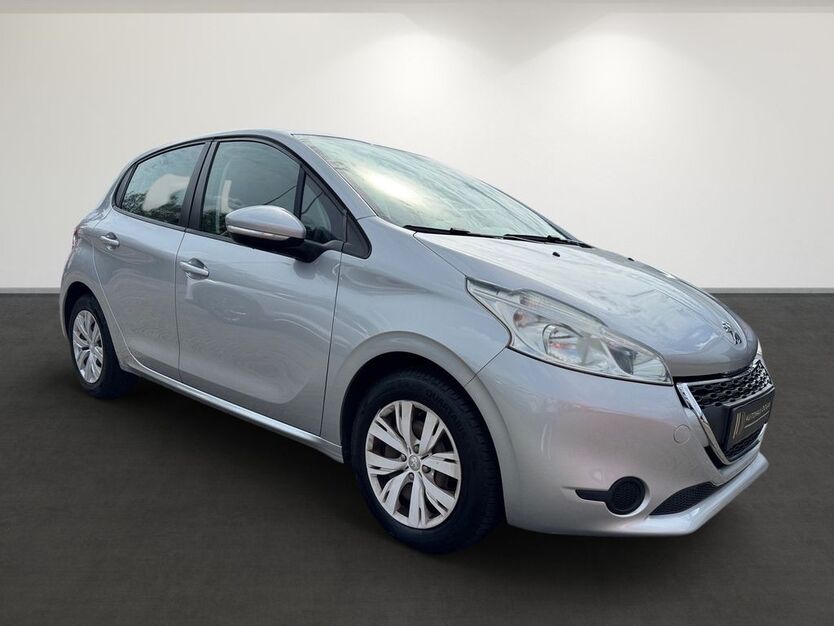 Peugeot 208 69.999 km 6.490 € Rastatt 76437
