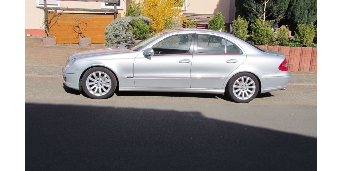 Mercedes-Benz E 420 266.000 km 7.200 &euro; Ronneburg 63549