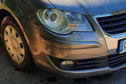 VW Touran 302.000 km 2.500 &euro; Schönhagen (Extertal) 32699