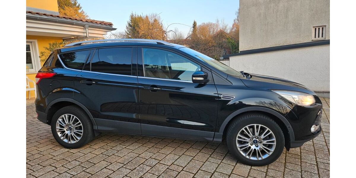 Ford Kuga 189.000 km 8.500 &euro; Schwalbach 66773