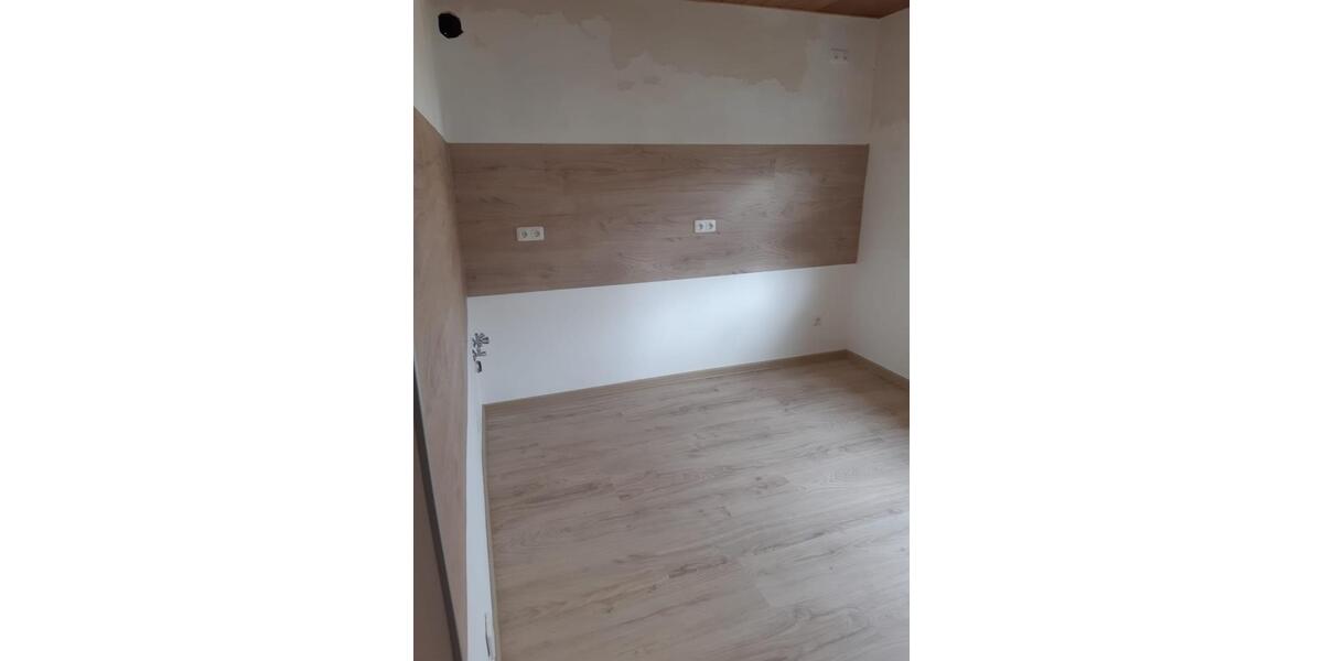 Erdgeschoßwohnung Mücke - 4 Zimmer, 98 m&sup2;, 700&euro; | Angebot:26412899