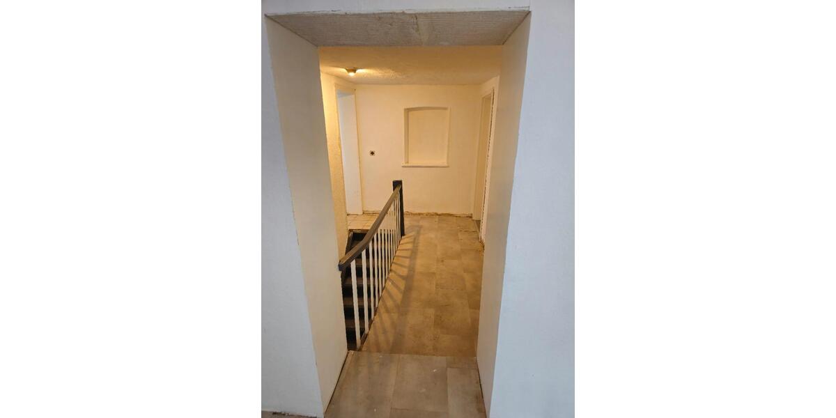 Einfamilienhaus Eppelborn - 7 Zimmer, 218 m&sup2;, 190.000&euro; | Angebot:26366733