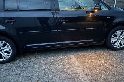 VW Touran 276.776 km 5.555 &euro; Lübeck 23556