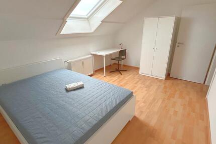 WG-Zimmer in renovierter Wohnung zu vermieten - Terminvereinbarung über WhatsApp +4915888645359 1 zimmer