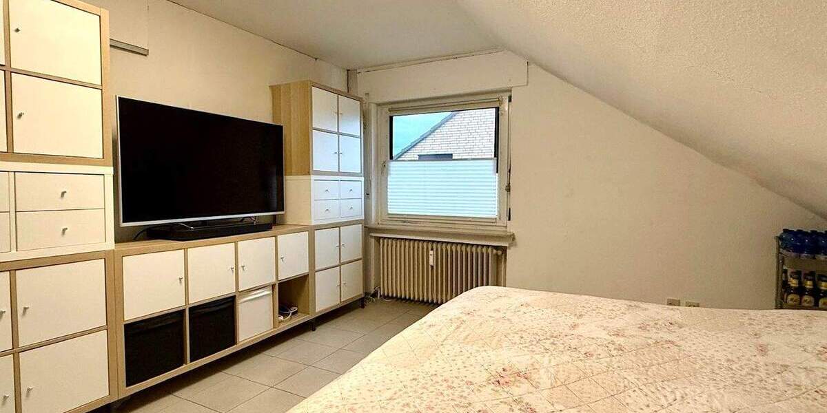 Solides Mehrfamilienhaus auf Eigentumsgrundstück in guter Lage von Hasbergen 9 zimmer