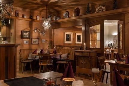 Traditionsgaststätte mit 2.145 qm Grundstück, Eventscheune, großem Parkplatz und eigenes Apartmenthaus zimmer