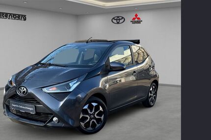 Toyota Aygo (X) 79.800 km 10.480 &euro; Hamburg 22399