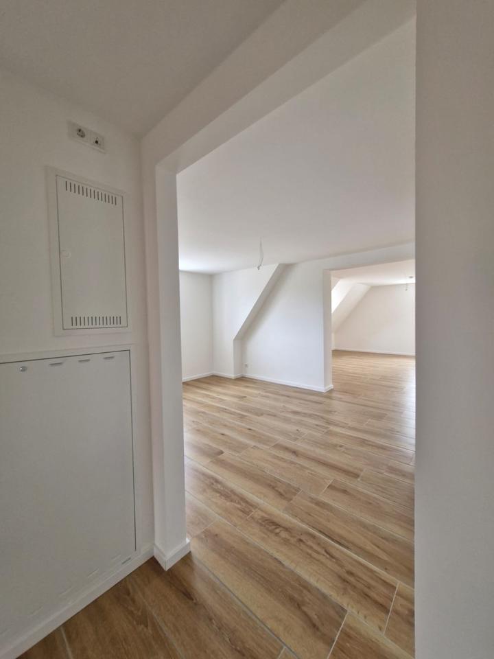 WD06 ERSTBEZUG schöne helle 2,5 Zi Wohnung in Garching a.d.Alz zimmer