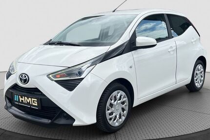 Toyota Aygo (X) 64.000 km 8.200 &euro; Büdingen-Düdelsheim 63654