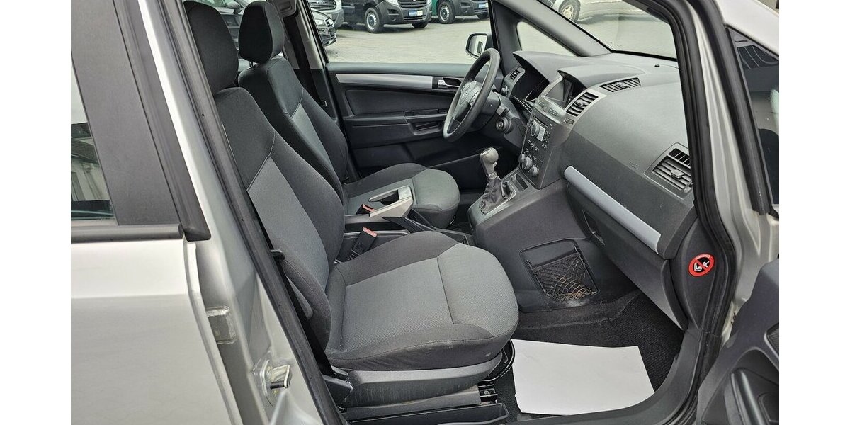 Opel Zafira 1.8 Edition KLIMA 7 Sitzer Tempomat AHK 205.612 km 3.790 &euro; Löhne 32584