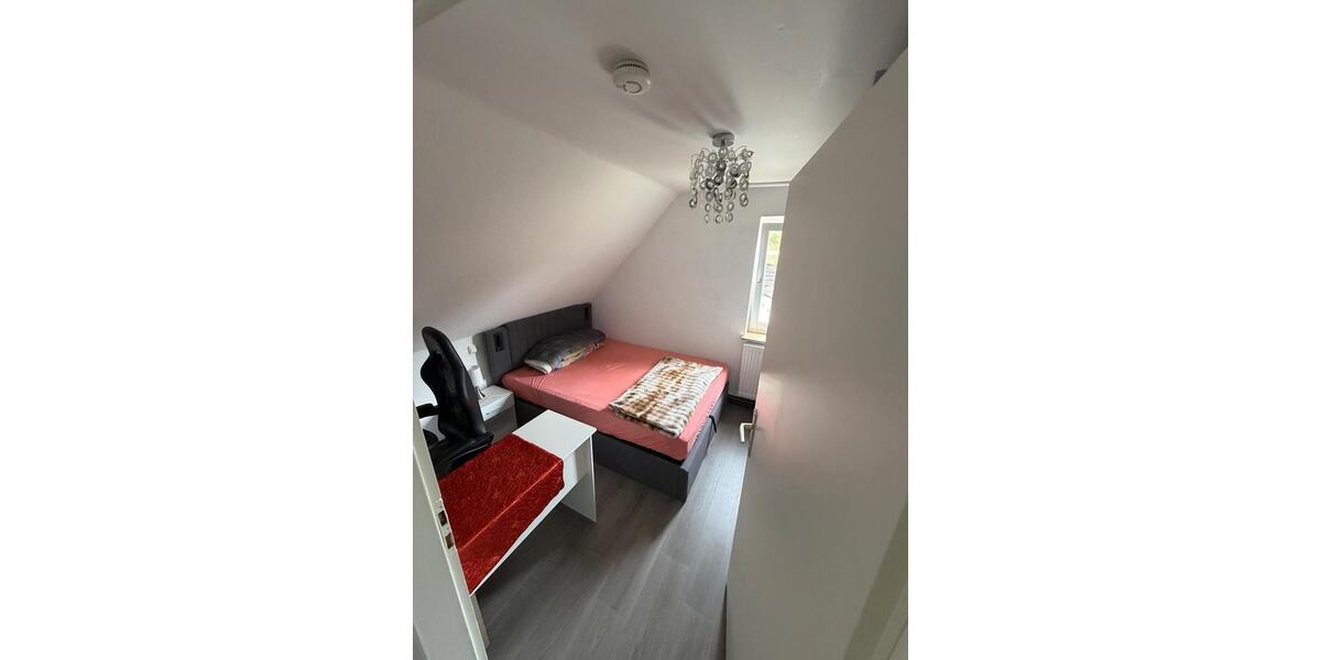 Dachgeschoßwohnung Sontra - 2 Zimmer, 34 m&sup2;, 220&euro; | Angebot:26318575