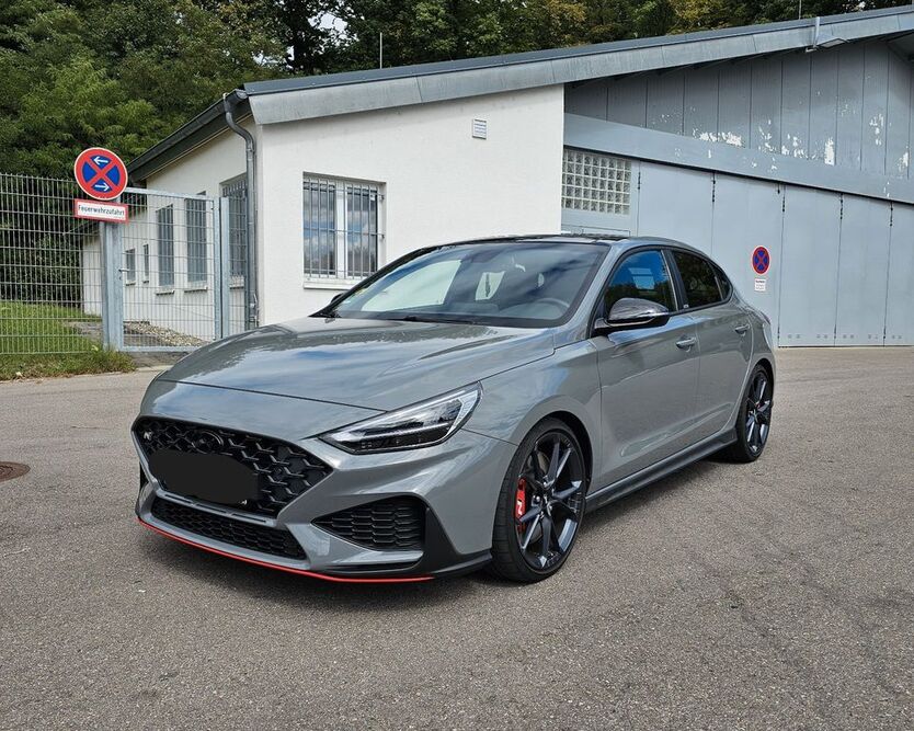 i30
