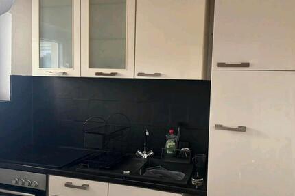 2 Zimmer Küche Bad Süd Balkon u. Keller zimmer