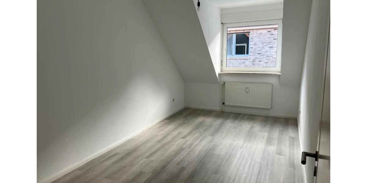 Dachgeschoßwohnung Soltau - 4 Zimmer, 102 m&sup2;, 214.200&euro; | Angebot:27298169