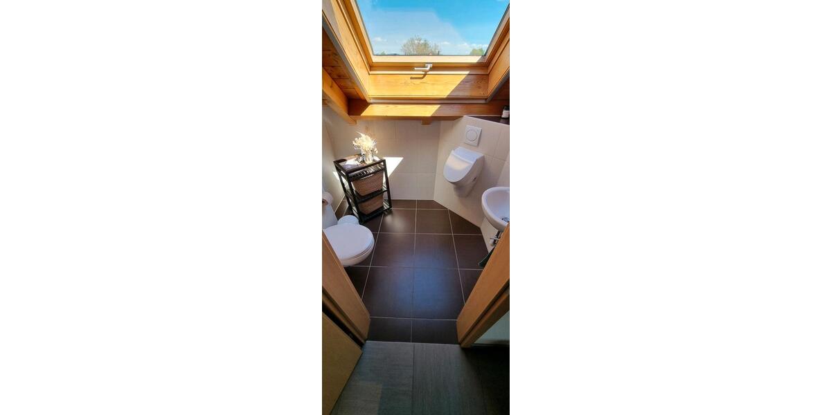 Dachgeschoßwohnung Obertraubling - 5 Zimmer, 126 m&sup2;, 449.000&euro; | Angebot:24794961